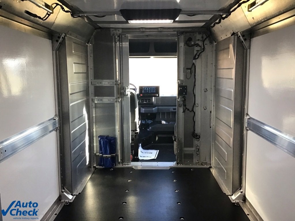 2024 BrightDrop Zevo 600 EJY