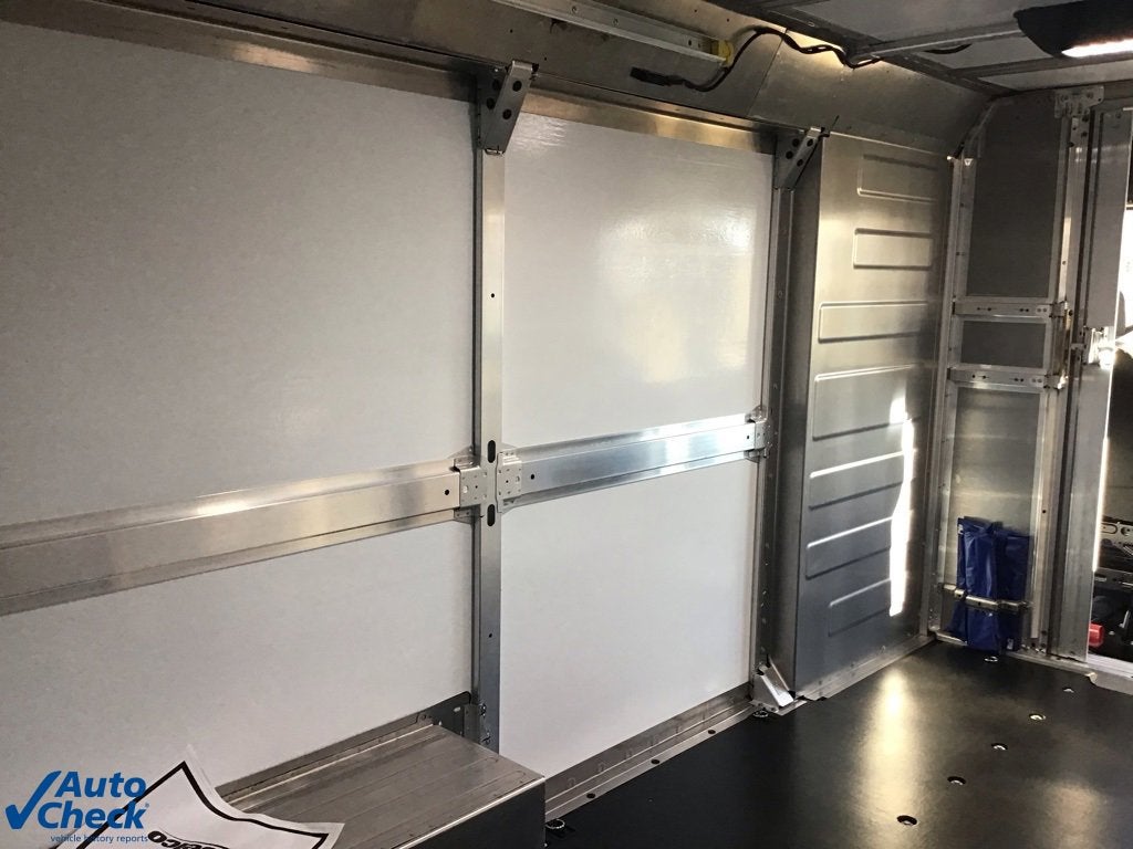 2024 BrightDrop Zevo 600 EJY