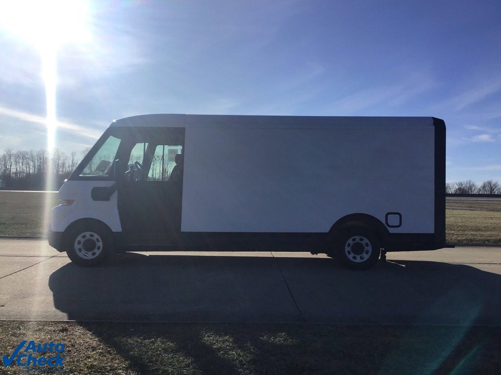 2024 BrightDrop Zevo 600 EJY