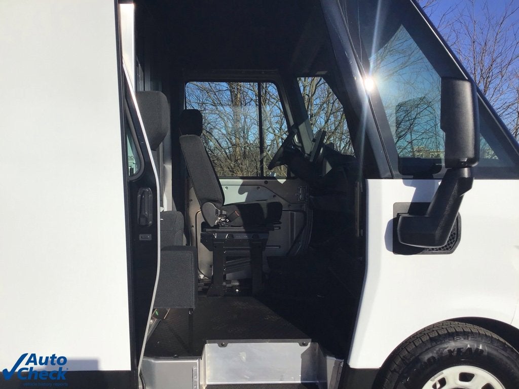 2024 BrightDrop Zevo 600 EJY