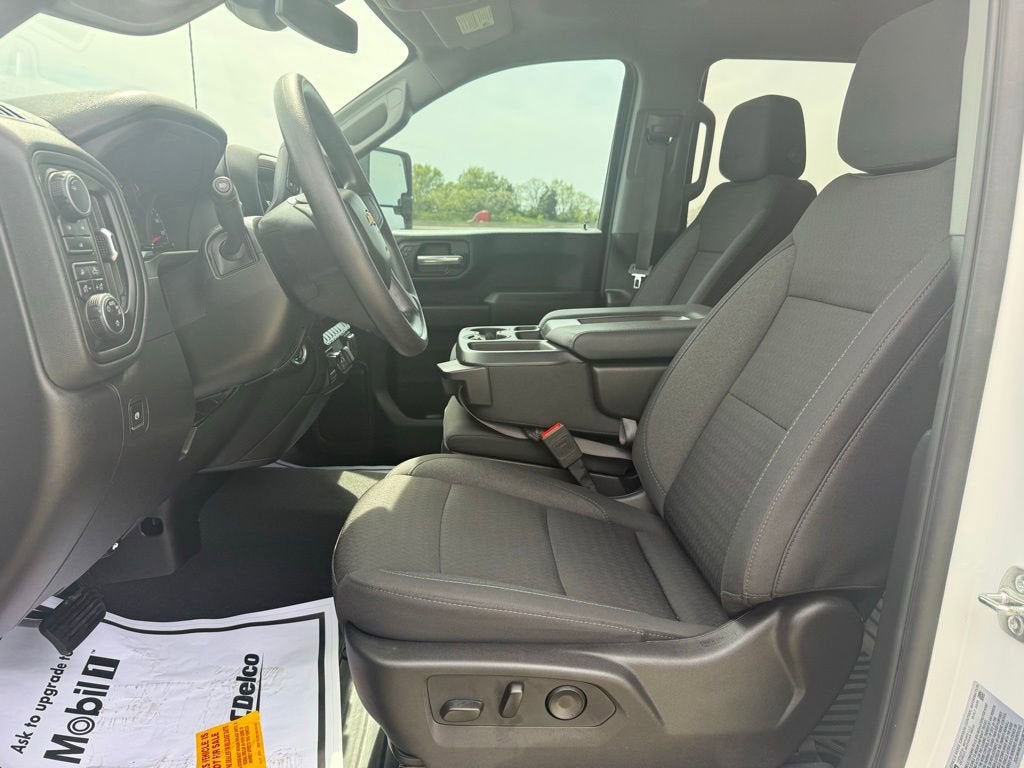 2025 Chevrolet Silverado 2500 HD Custom