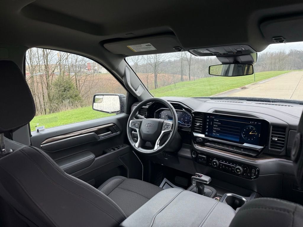 2025 Chevrolet Silverado 1500 RST