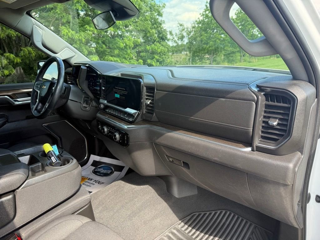 2023 Chevrolet Silverado 1500 LT (2FL)