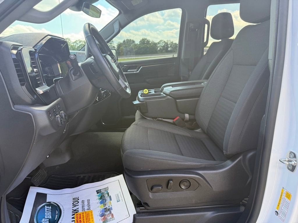 2023 Chevrolet Silverado 1500 LT (2FL)