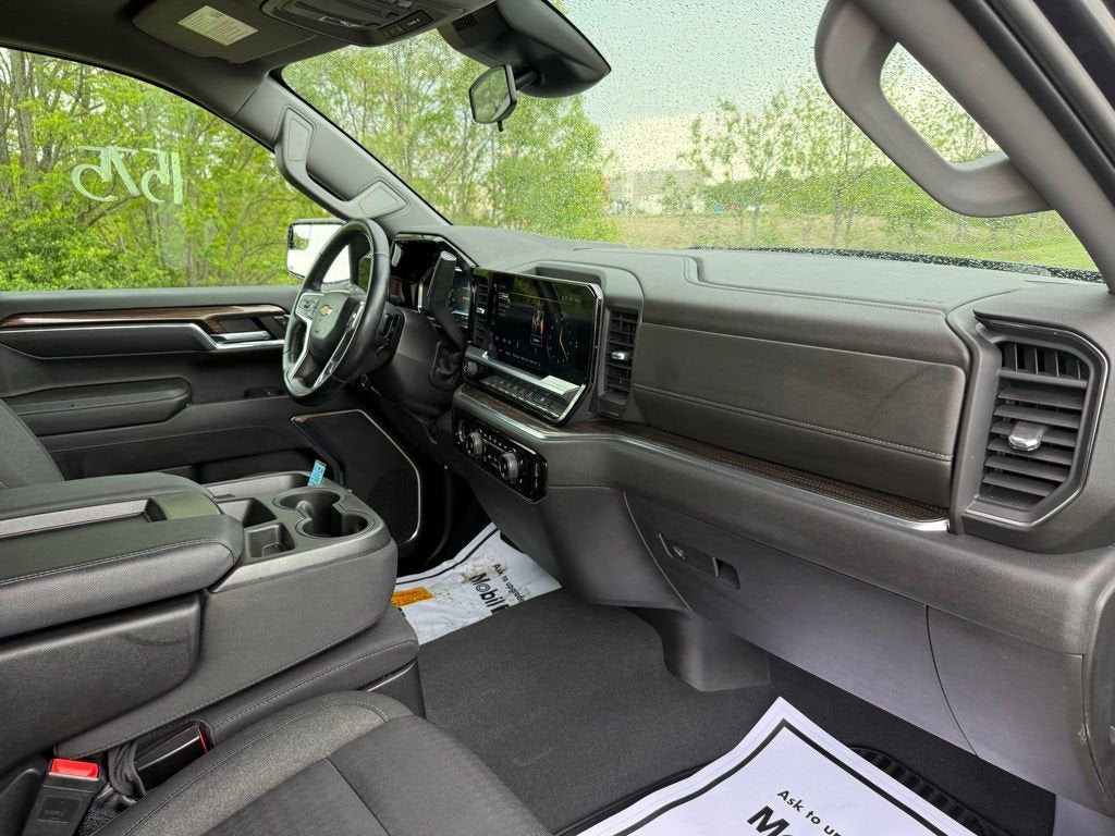 2023 Chevrolet Silverado 1500 LT (2FL)