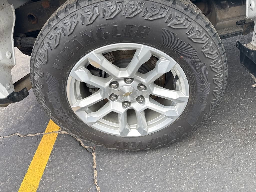 2023 Chevrolet Silverado 1500 LT (2FL)