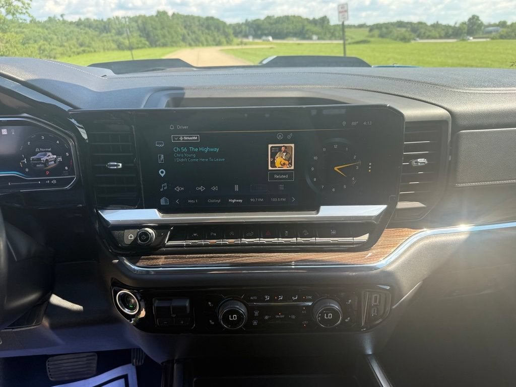 2024 Chevrolet Silverado 1500 LT Trail Boss