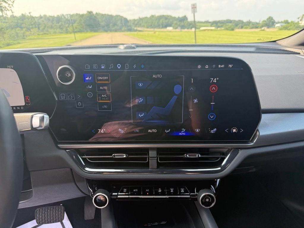 2025 Chevrolet Equinox EV RS