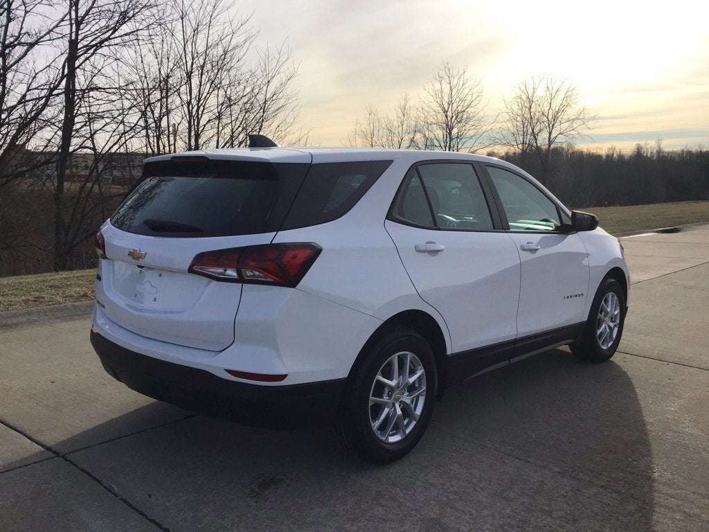 2024 Chevrolet Equinox LS