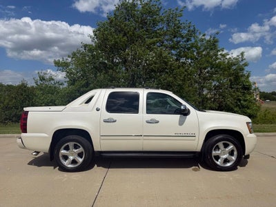 2013 Chevrolet Avalanche LTZ