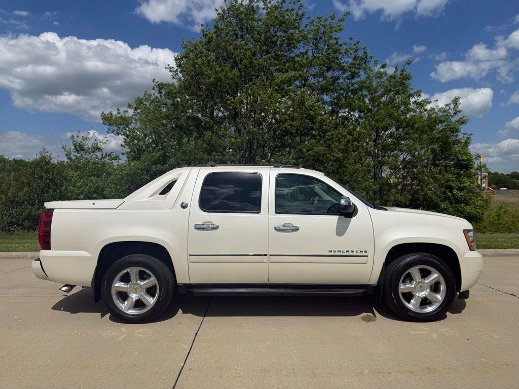 2013 Chevrolet Avalanche LTZ