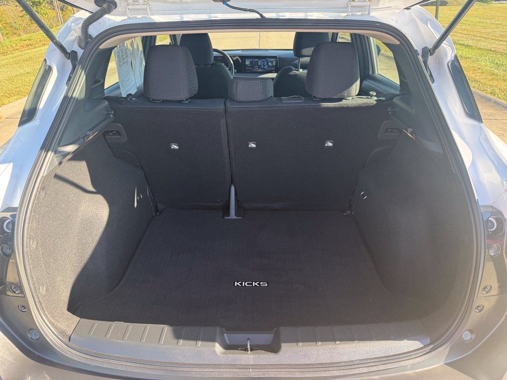 2026 Nissan Kicks S