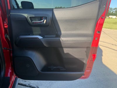 2020 Toyota Tacoma 4WD SR5