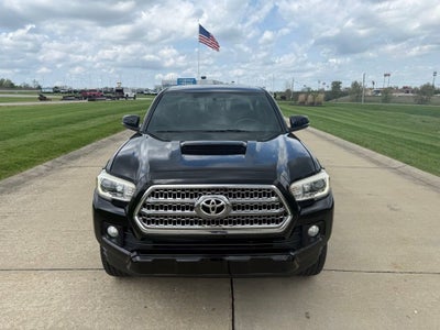 2016 Toyota Tacoma SR