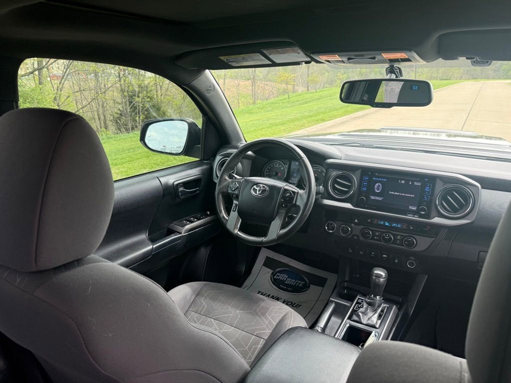 2016 Toyota Tacoma SR
