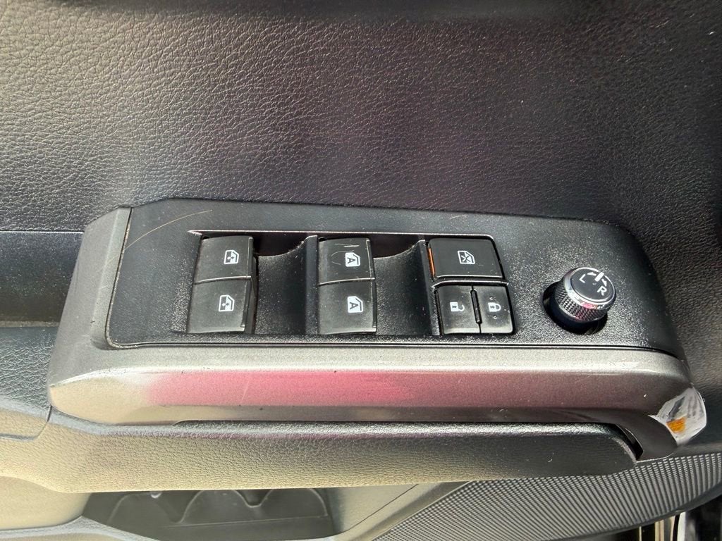 2016 Toyota Tacoma SR