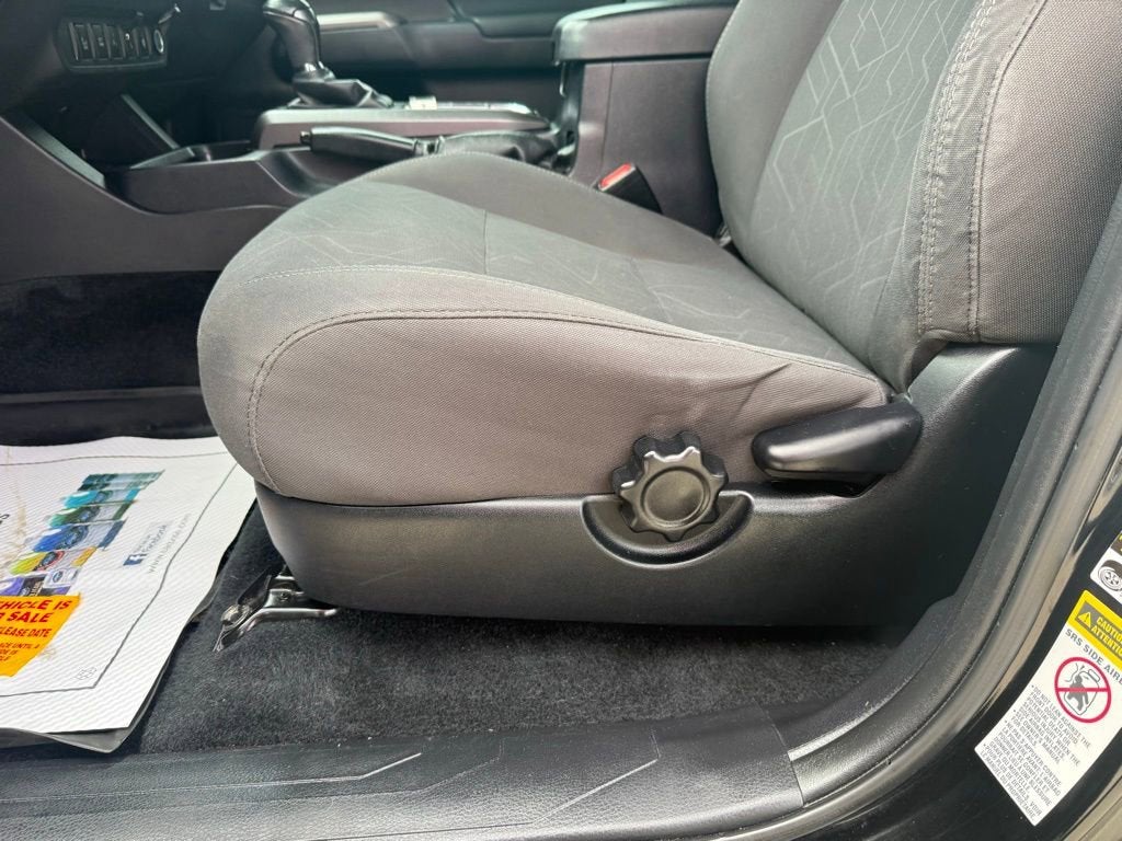 2016 Toyota Tacoma SR