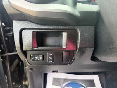 2016 Toyota Tacoma SR