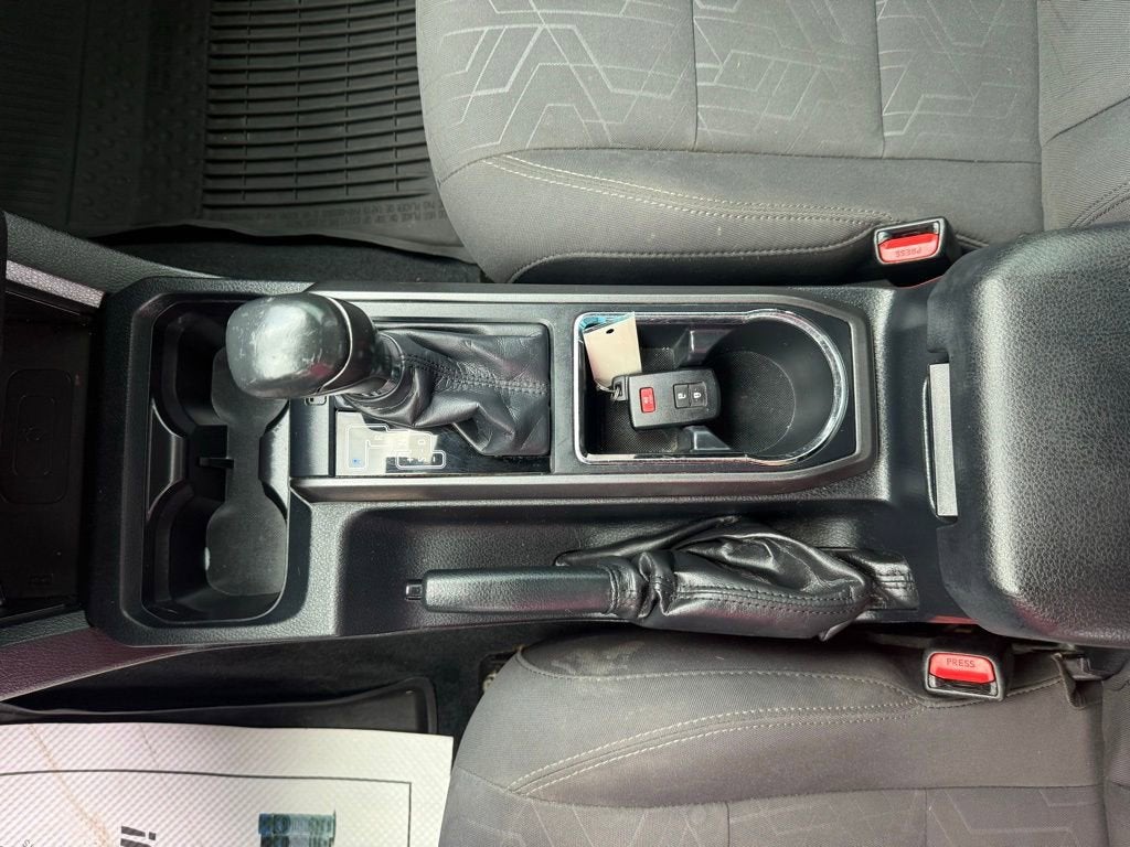 2016 Toyota Tacoma SR