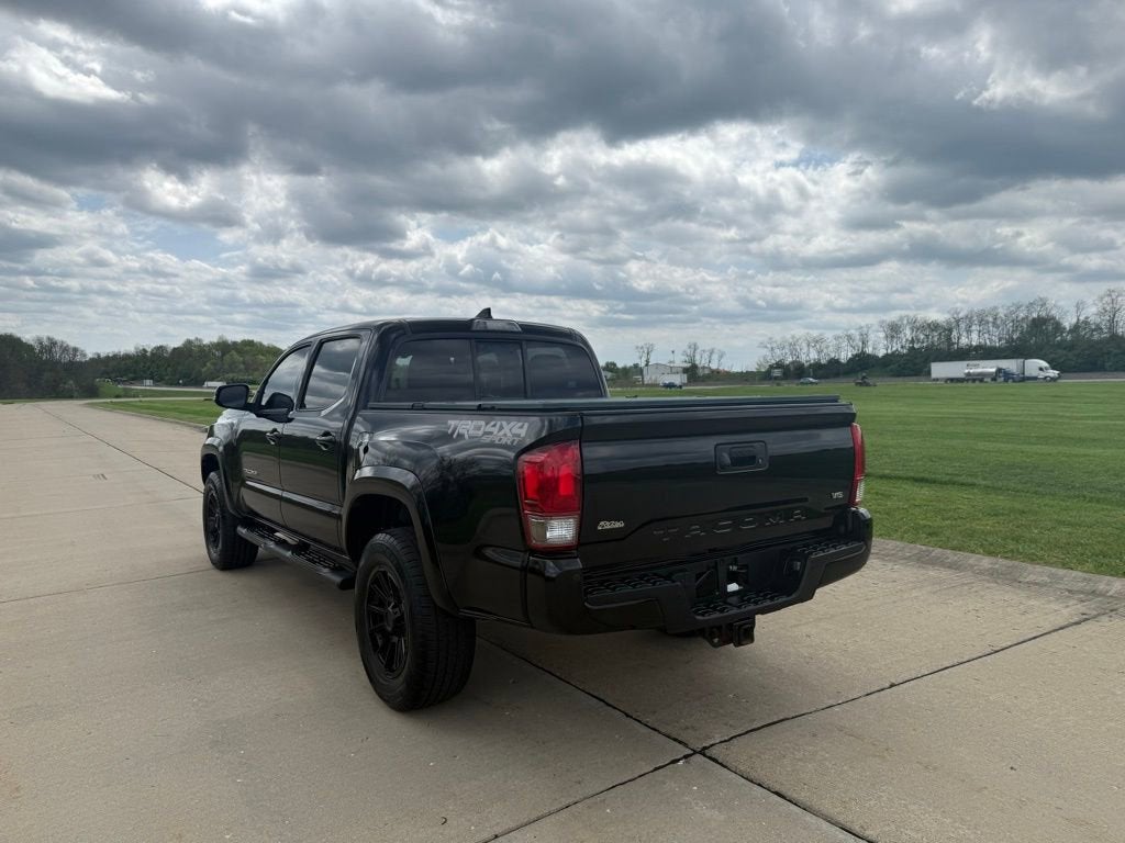 2016 Toyota Tacoma SR