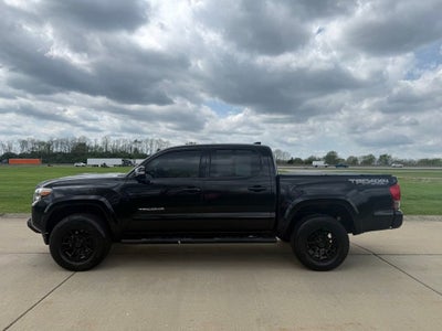 2016 Toyota Tacoma SR