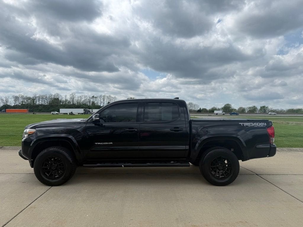 2016 Toyota Tacoma SR