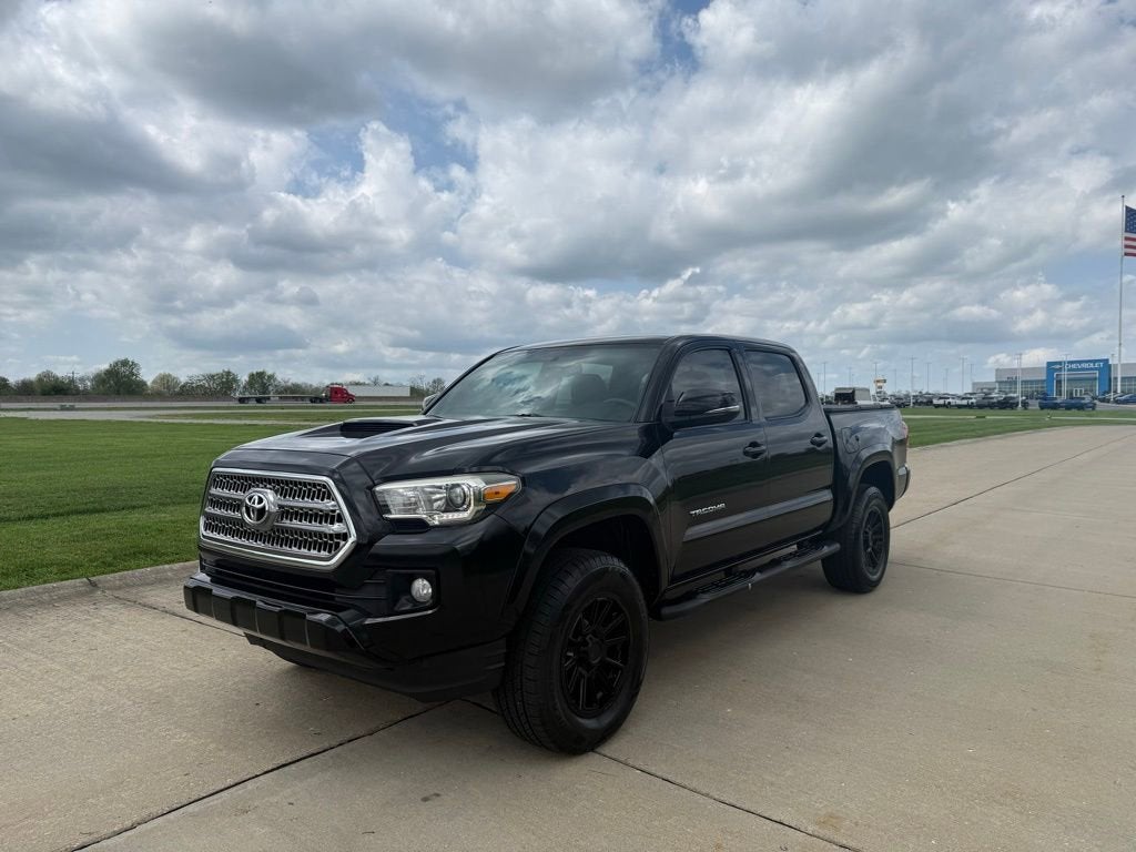 2016 Toyota Tacoma SR