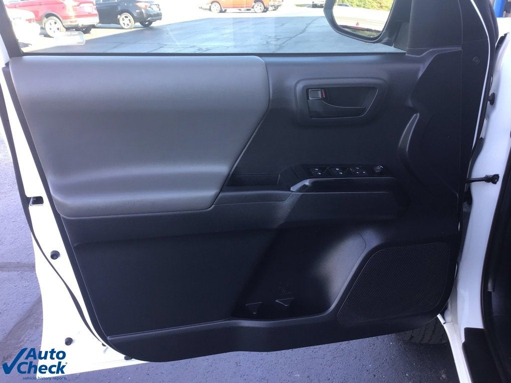 2022 Toyota Tacoma 4WD SR