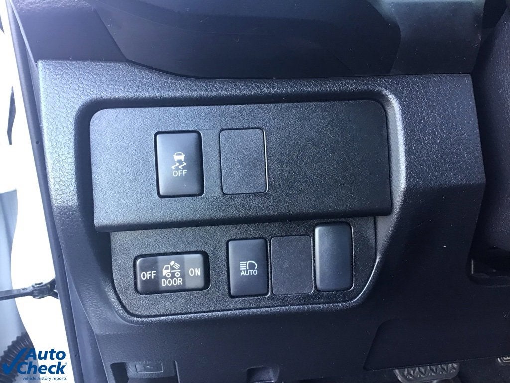 2022 Toyota Tacoma 4WD SR