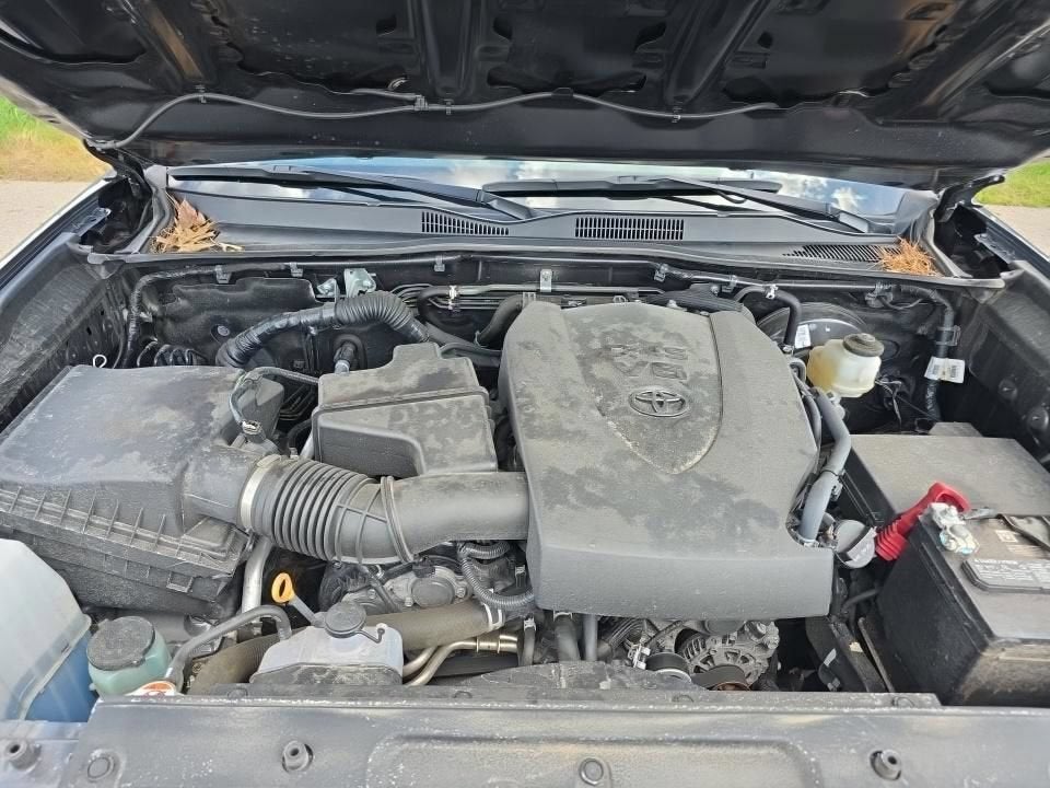 2023 Toyota Tacoma 4WD SR