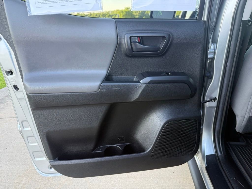 2022 Toyota Tacoma 2WD SR