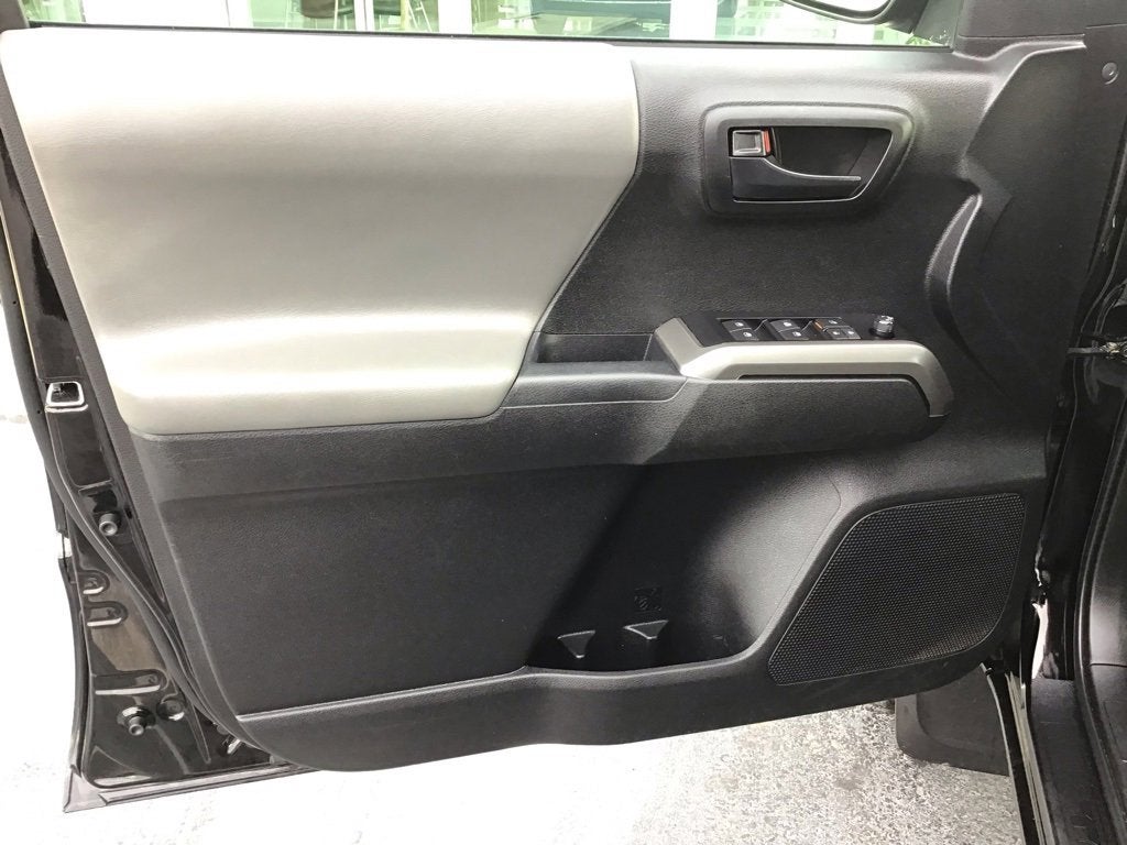 2023 Toyota Tacoma 2WD SR