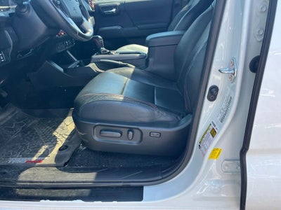 2022 Toyota Tacoma 4WD SR