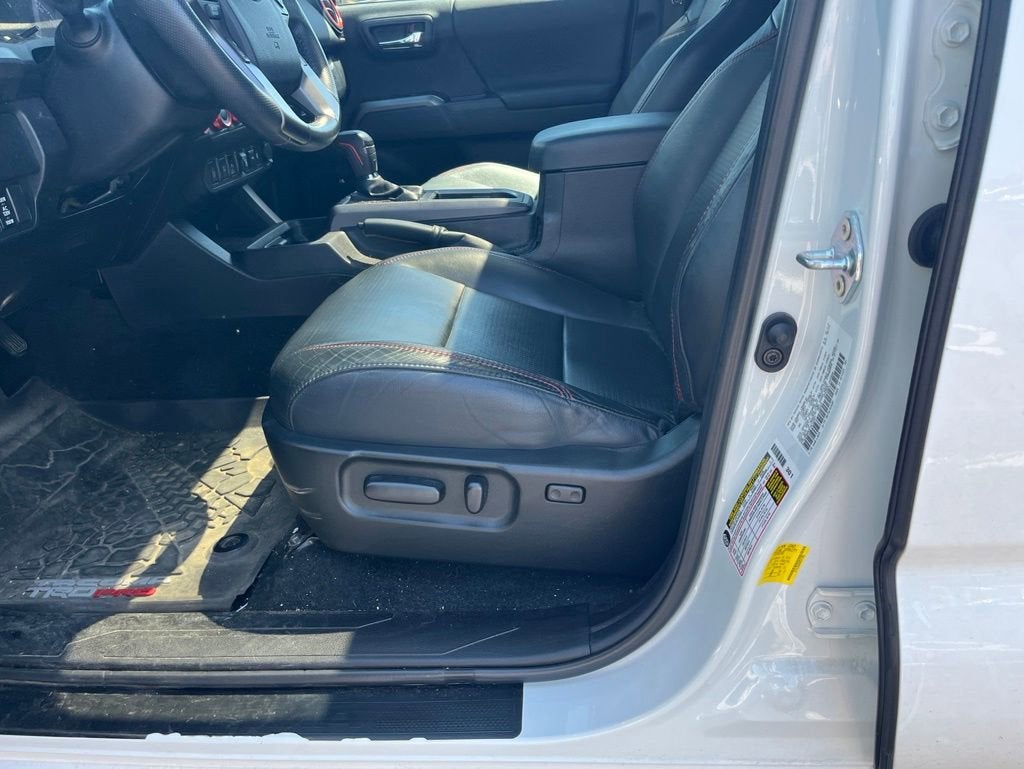 2022 Toyota Tacoma 4WD SR