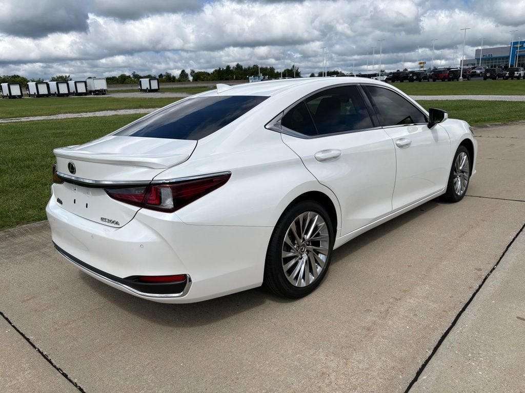2024 Lexus ES ES 300h