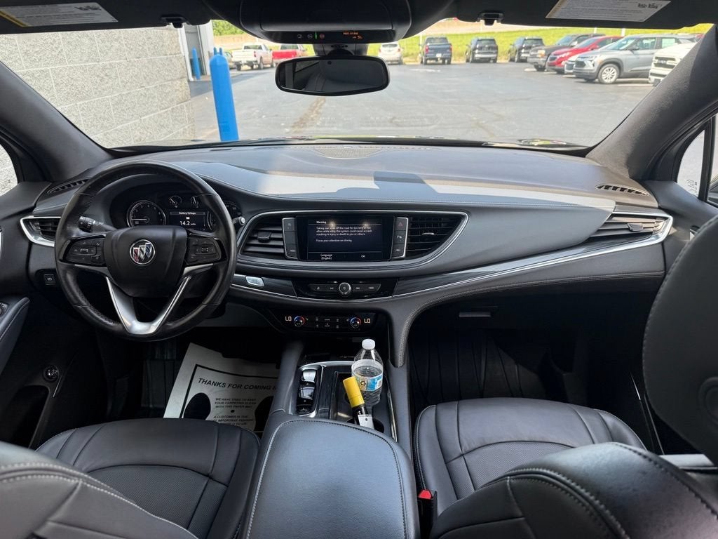 2023 Buick Enclave Essence