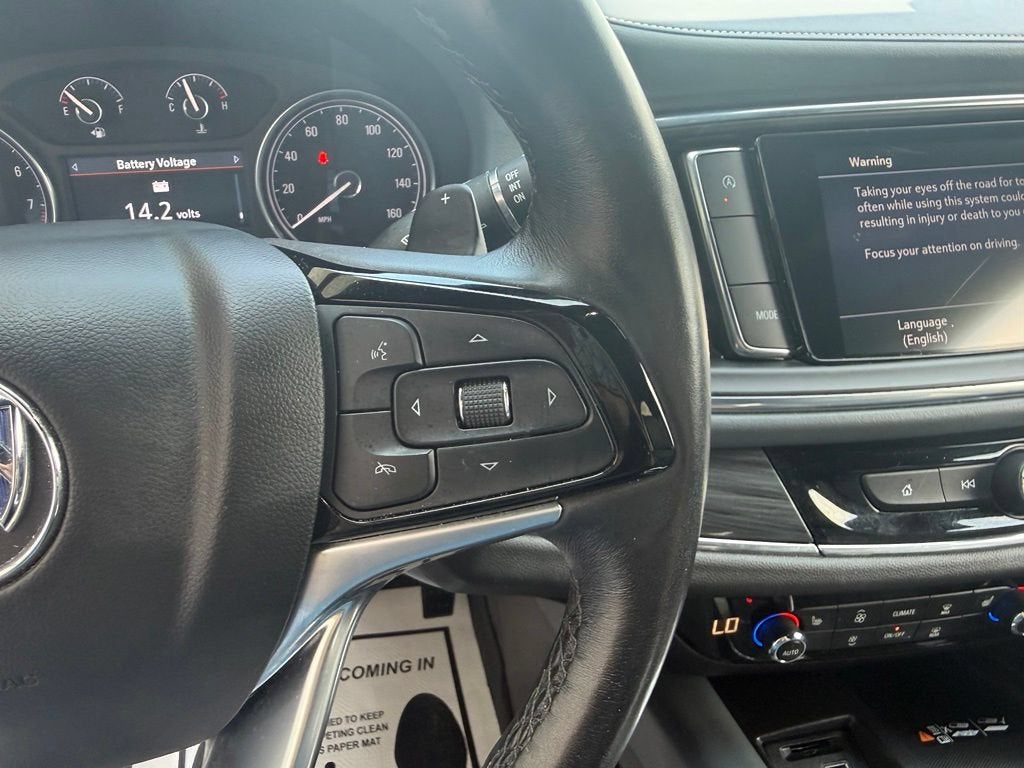 2023 Buick Enclave Essence