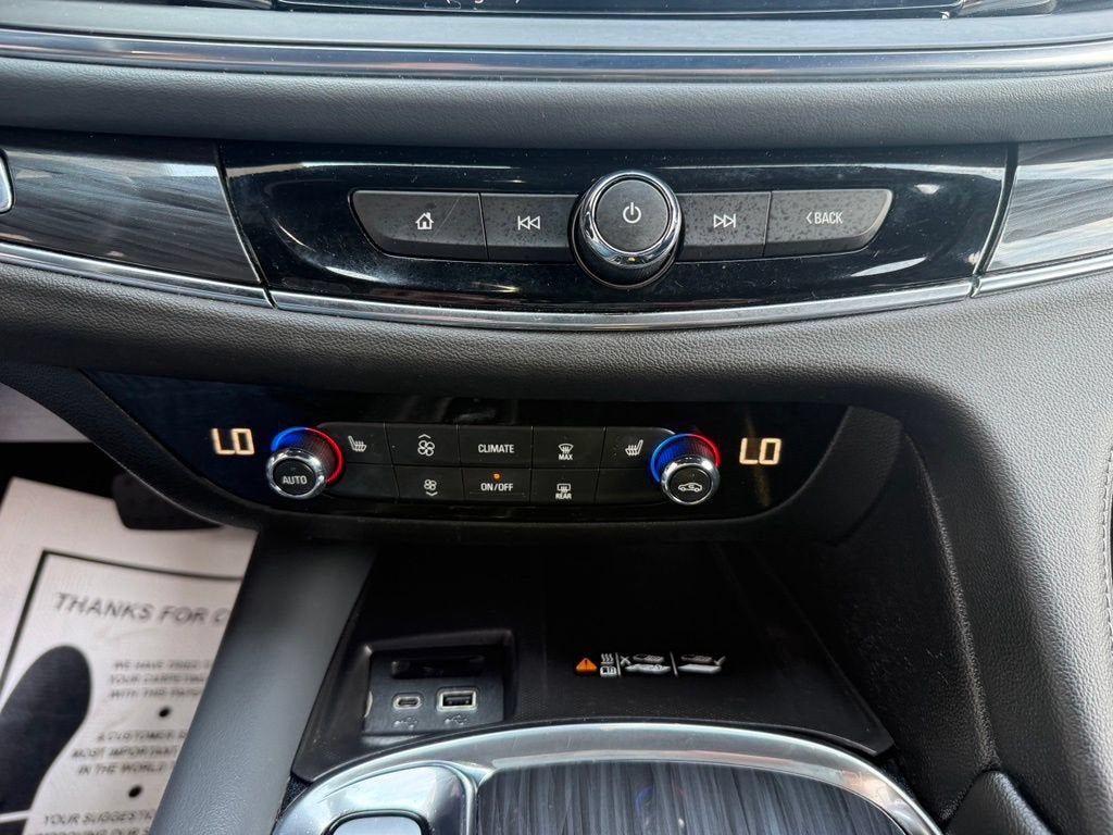 2023 Buick Enclave Essence