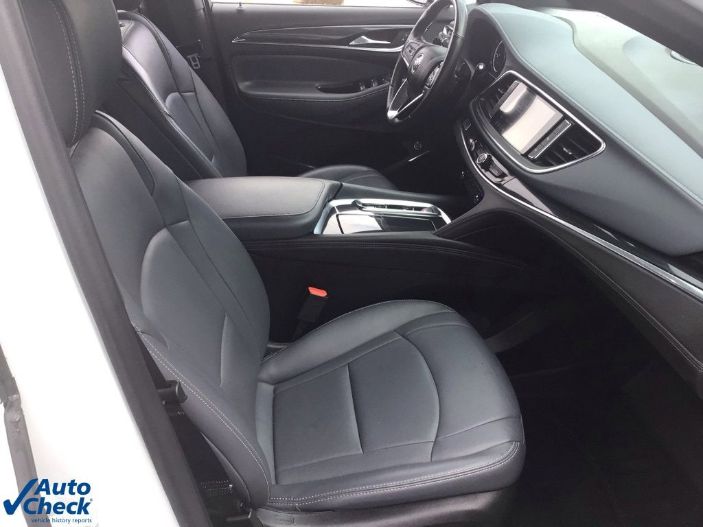 2022 Buick Enclave Essence