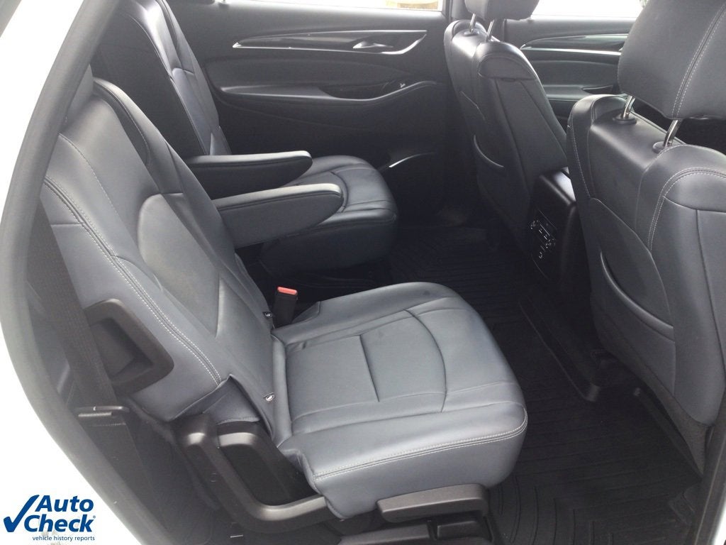 2022 Buick Enclave Essence