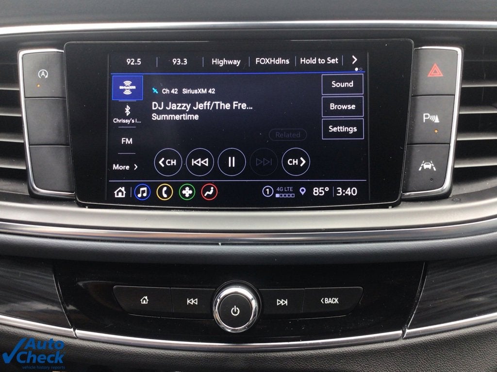 2022 Buick Enclave Essence