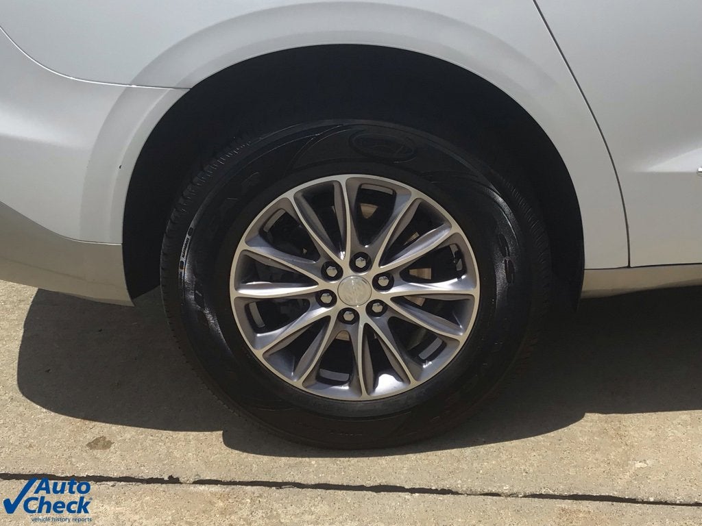 2022 Buick Enclave Essence