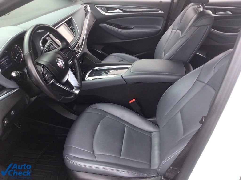 2022 Buick Enclave Essence