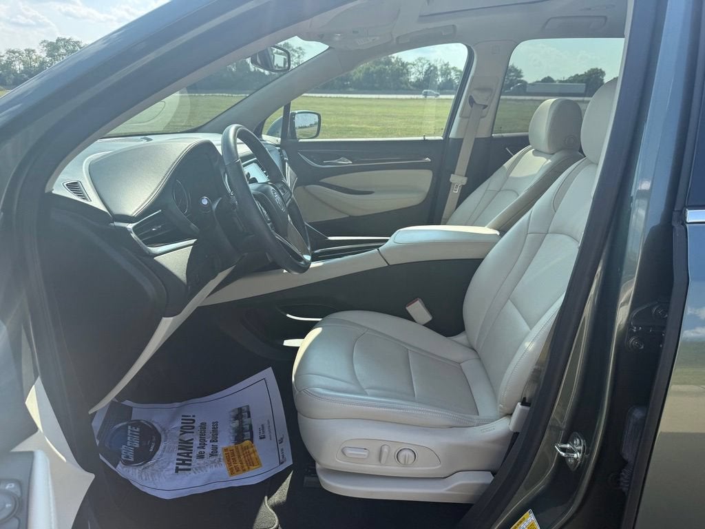 2023 Buick Enclave Essence