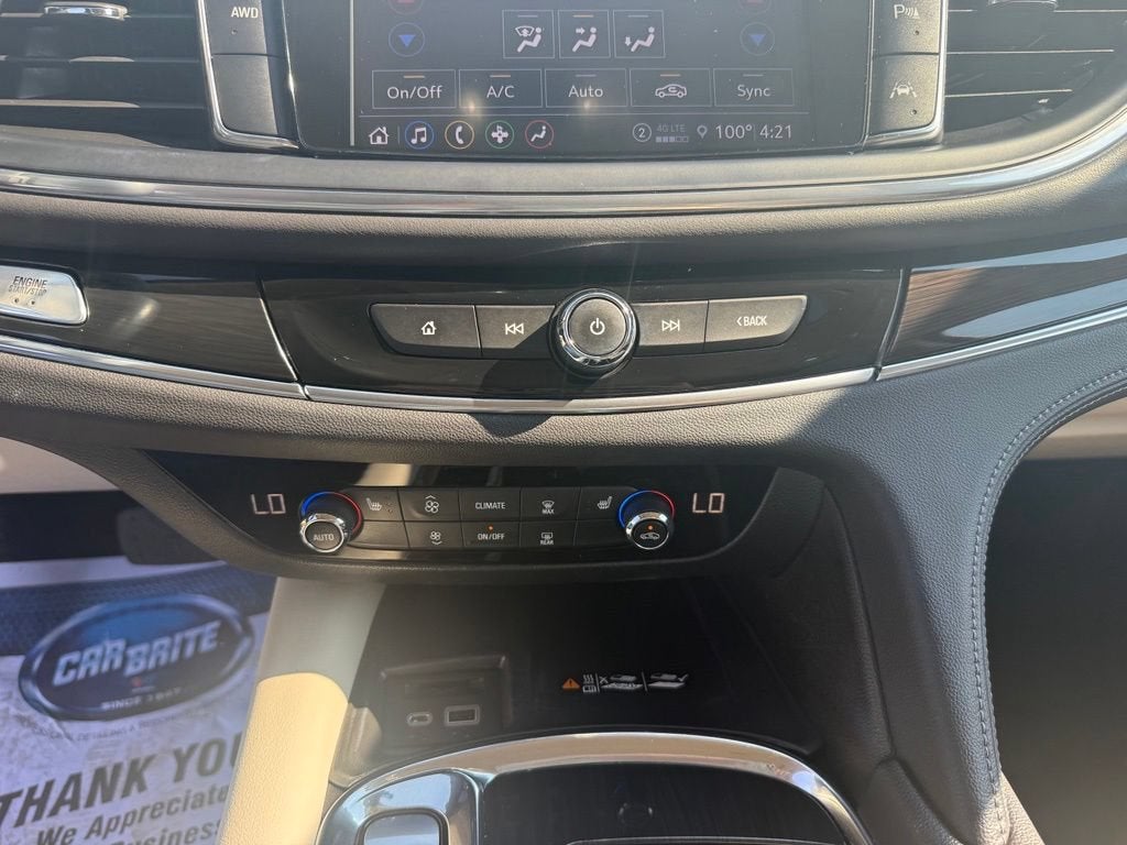 2023 Buick Enclave Essence