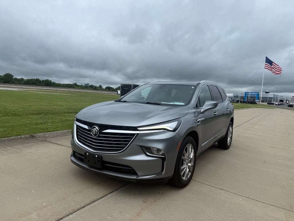 2023 Buick Enclave Essence