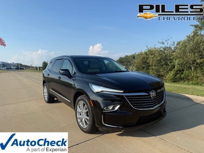 2023 Buick Enclave Essence
