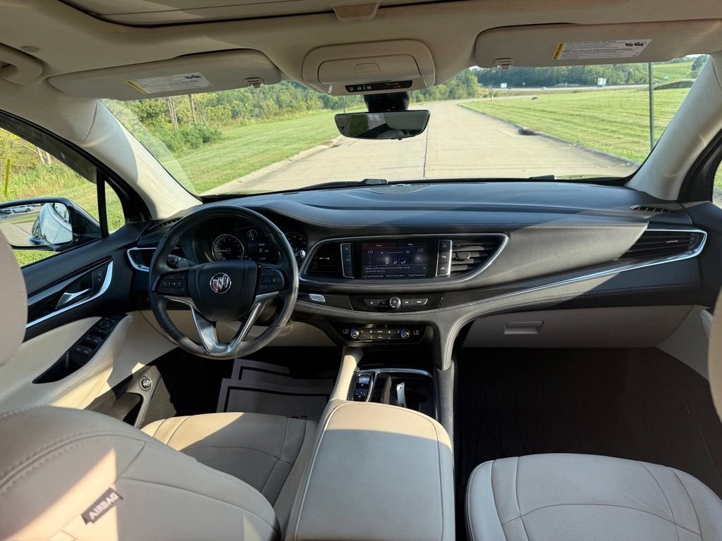 2023 Buick Enclave Essence