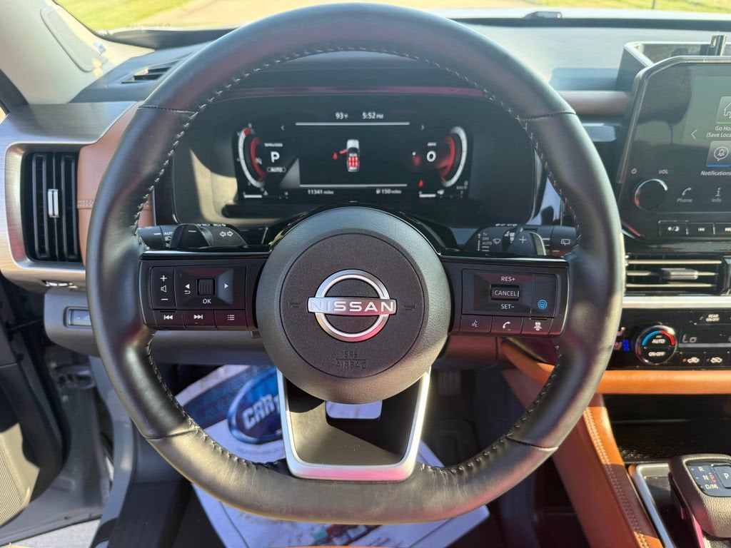 2025 Nissan Pathfinder Platinum