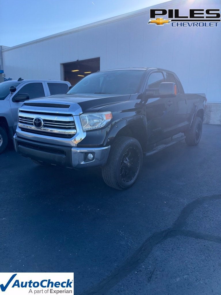 2017 Toyota Tundra 2WD SR